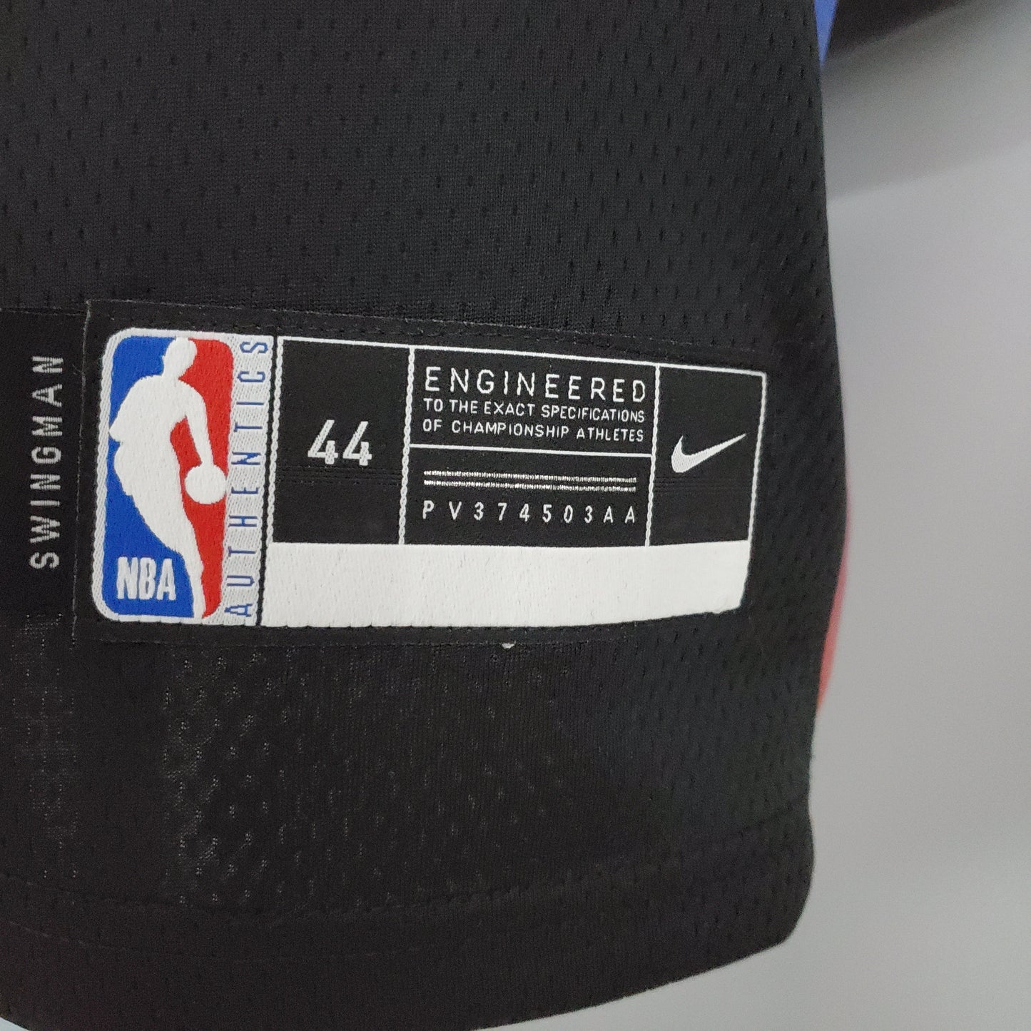 New York Knicks (city edition black)