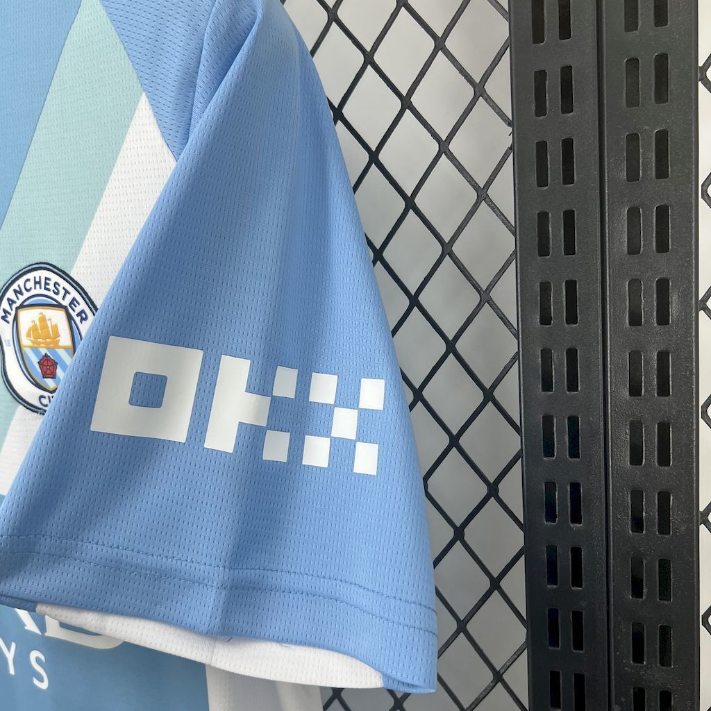 Manchester City 2025/26 (Primera equipación)