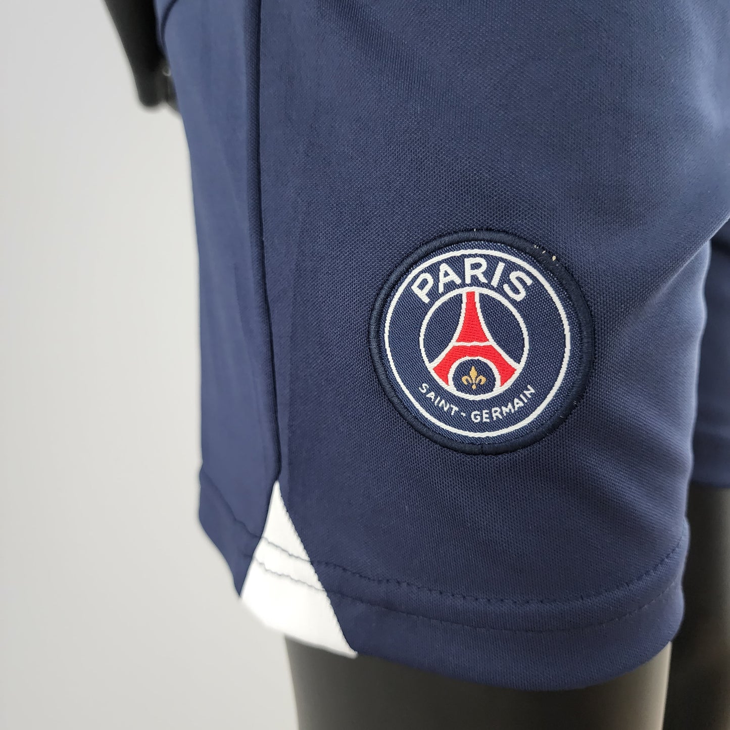 París Saint-Germain 2022/23 Primera equipación (Mini Conjunto)