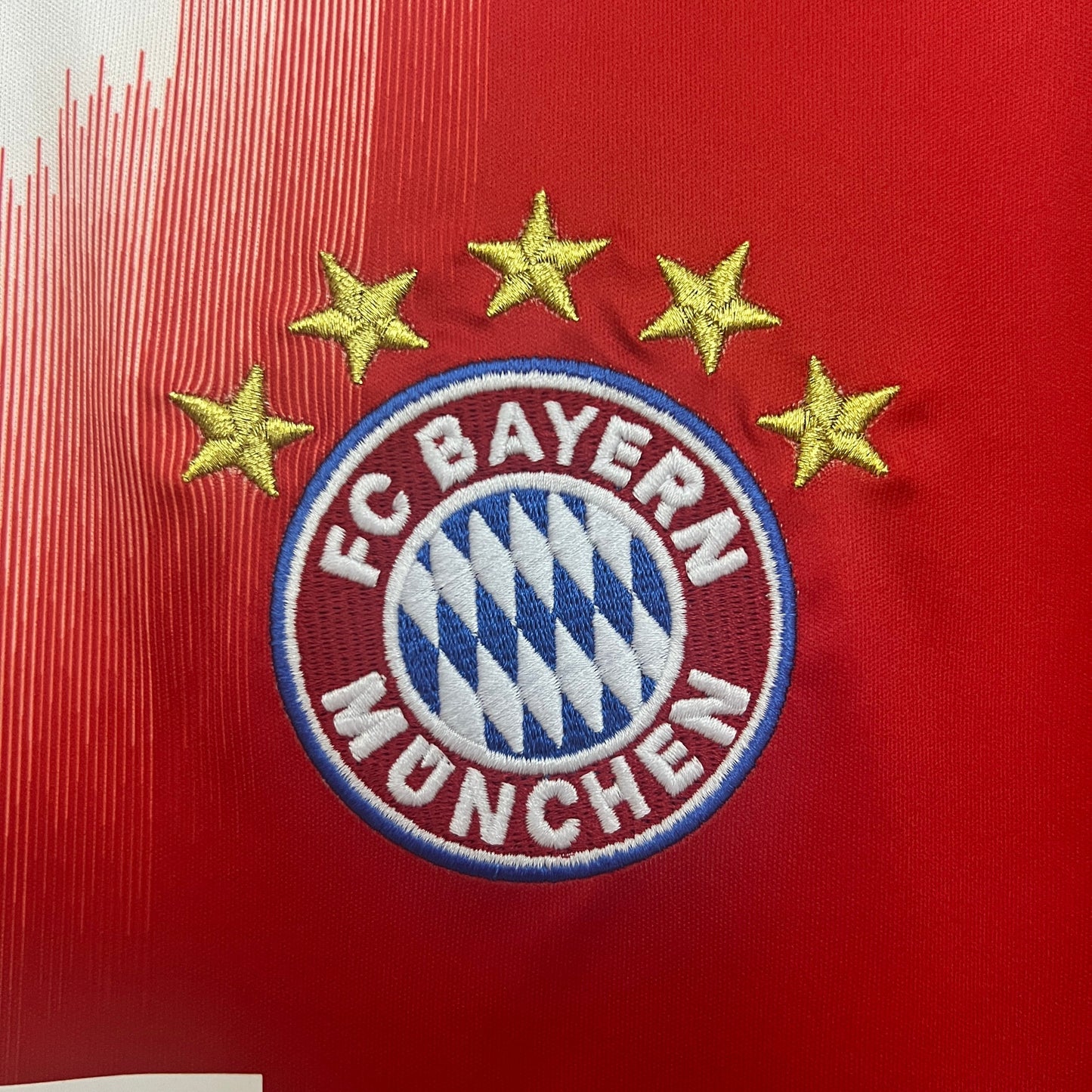 Bayern de Munich 2025/26 (Primera equipación)