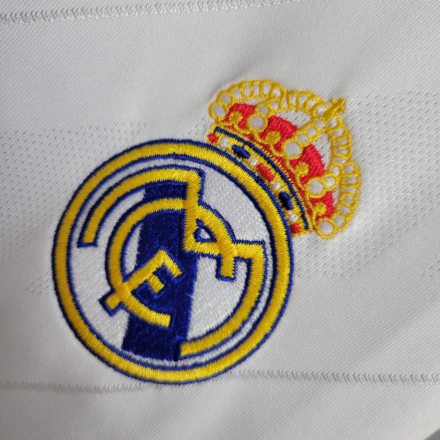 Retro Real Madrid 2017/2018 (mangas largas)