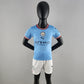 Manchester City 2022/23 Primera equipación (Mini Conjunto)