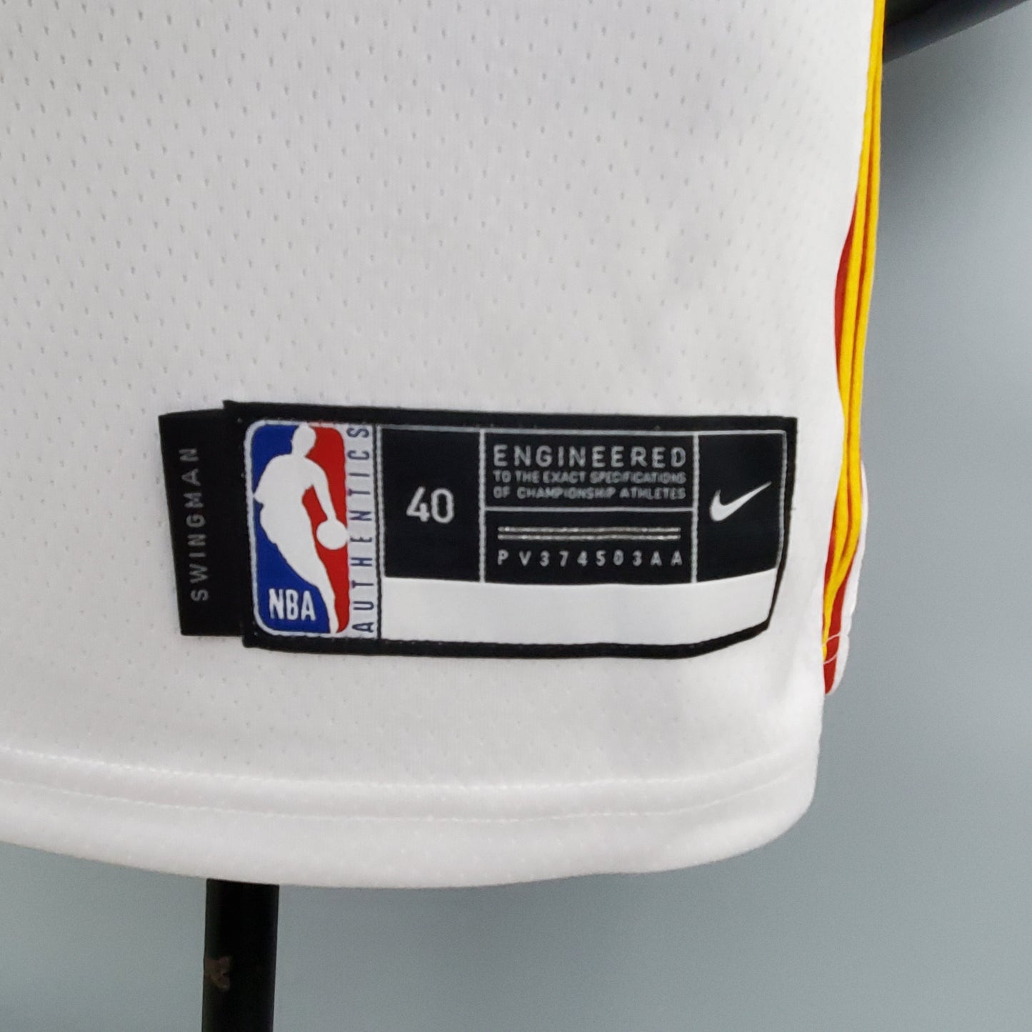 Atlanta Hawks (white)