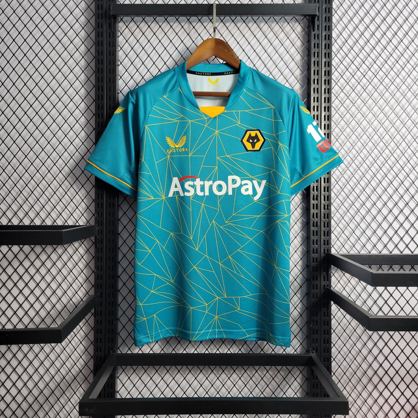 Wolverhampton 2022/23 (Segunda equipación)