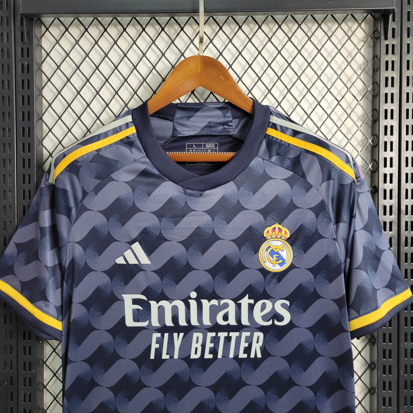 Real Madrid 2023/24 (Segunda equipación)