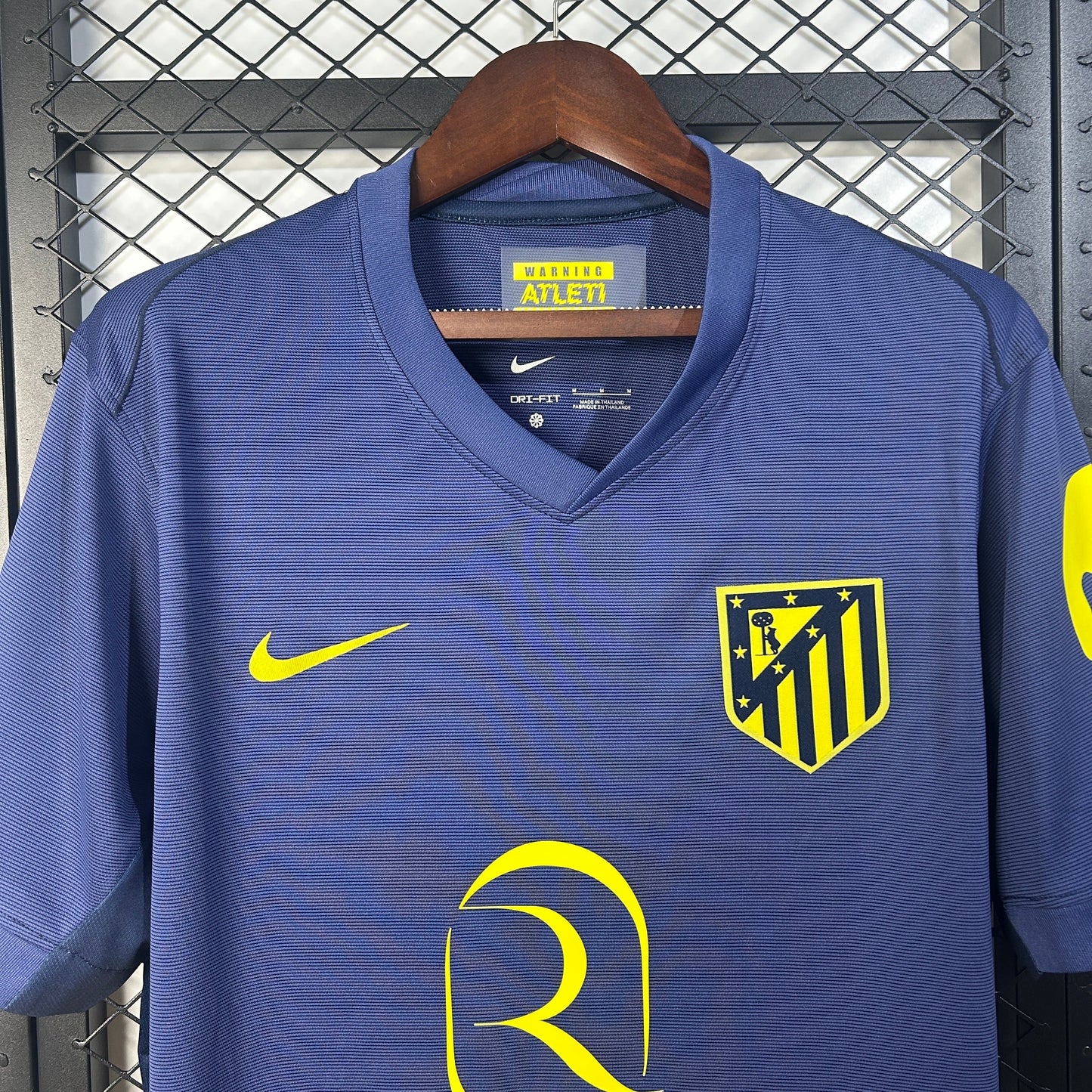 Atlético de Madrid 2025/26 (Segunda equipación)