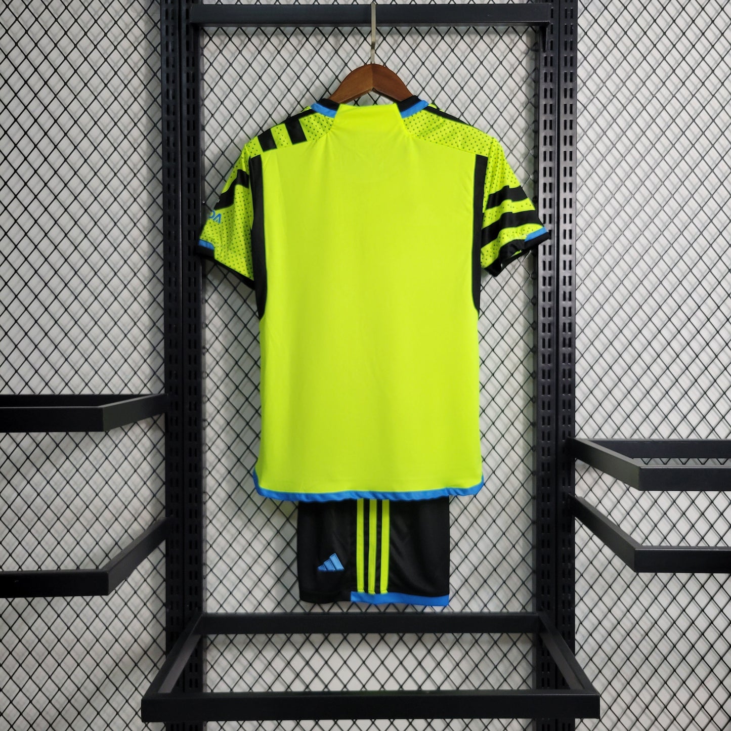 Arsenal 2023/24 segunda equipacion (mini conjunto)