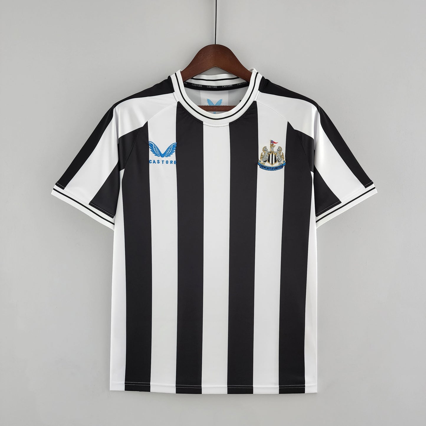 Newcastle 2022/23 (Primera equipación)