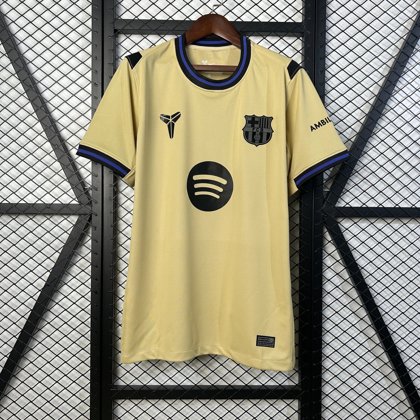 FC Barcelona 2025/26 (Segunda equipación)